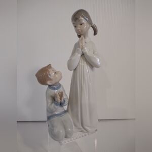 Lladro Teaching to Pray 4779 Retired Children Boy and Girl in Pajamas Praying